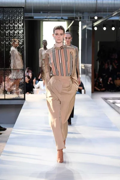 Look 135